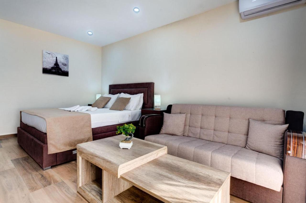 אולסינץ' Hotel Zan מראה חיצוני תמונה