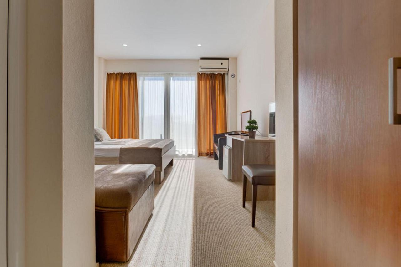 אולסינץ' Hotel Zan מראה חיצוני תמונה