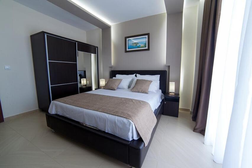 אולסינץ' Hotel Zan מראה חיצוני תמונה