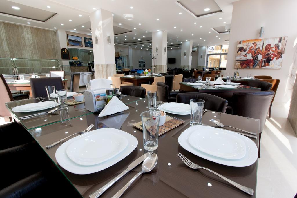 אולסינץ' Hotel Zan מראה חיצוני תמונה
