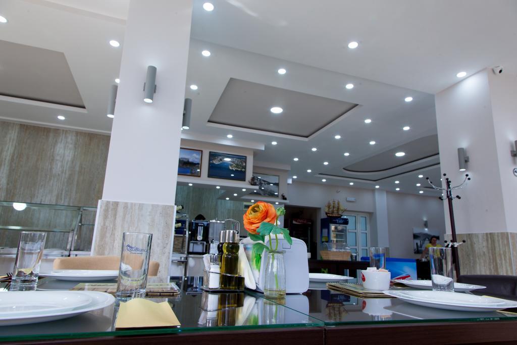 אולסינץ' Hotel Zan מראה חיצוני תמונה